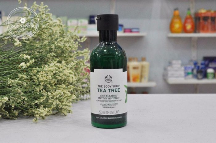 Nước hoa hồng The Body Shop Tea Tree Skin Clearing Toner