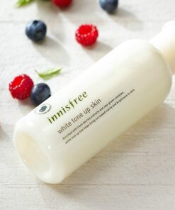 nuoc hoa hong duong trang da innisfree white tone skin 10