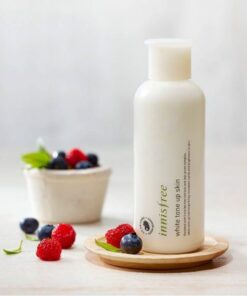 nuoc hoa hong duong trang da innisfree white tone skin 8