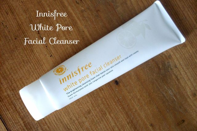 Sữa rửa mặt Innisfree White Pore Facial Cleanser