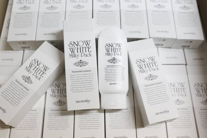 Kem Tắm trắng Snow White Milky Pack Secret Key Face & Body