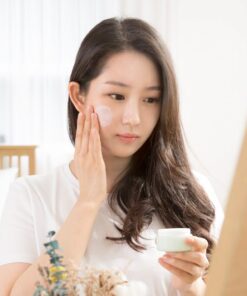 kem duong innisfree no sebum powder cream 5