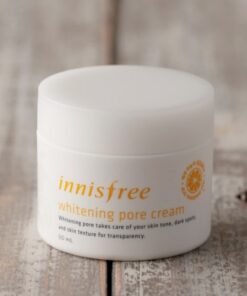 Kem-duong-trang-da-innisfree-whitening-pore-cream-1
