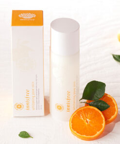 nuoc-hoa-hong-lam-sang-da-innisfree-whitening-pore-skin-1