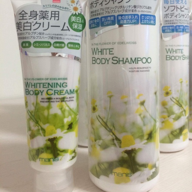 Sữa tắm trắng Manis White Body Shampoo 450ml