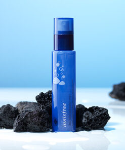 xit khoang duong innisfree jeju lava seawater mist 3