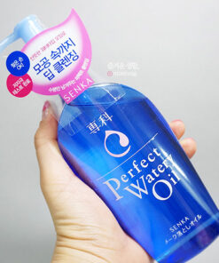 Dau tay trang sach sau Senka Perfect Watery Oil 10