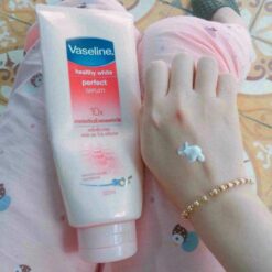 duong-the-vaseline-healthy-white-14