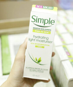 Kem dưỡng ẩm Simple Kind To Skin Hydrating Light Moisturiser