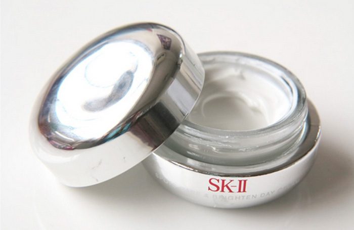Kem dưỡng SK-II Whitening Spots Care & Brighten Day Cream