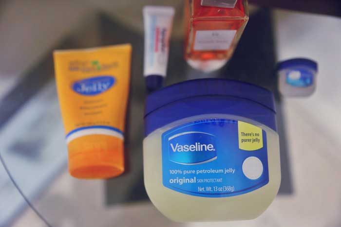Kem nẻ Vaseline Pure Original Skin Protectant