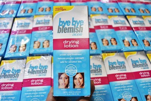 kem-tri-mun-bye-bye-blemish-drying-lotion-23