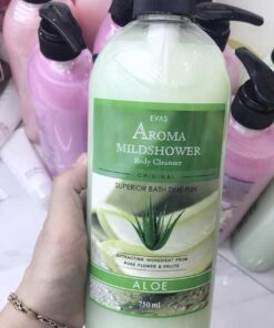 sua tam trang da huong nuoc hoa aroma evas 7