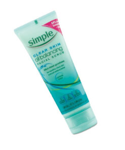 tay te bao chet Simple Clear Skin Oil Balancing Facial Scrub 7