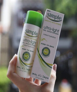kem duong am simple ultra light gel moisturizer 1