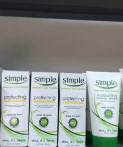 kem duong am simple ultra light gel moisturizer 7