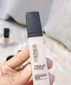 kem lot mat catrice prime fine eyeshadow base 3 700x933