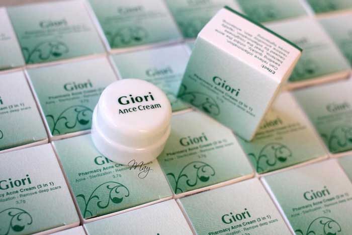 Kem trị mụn Giori Pharmacy Acne Cream (3 in 1)