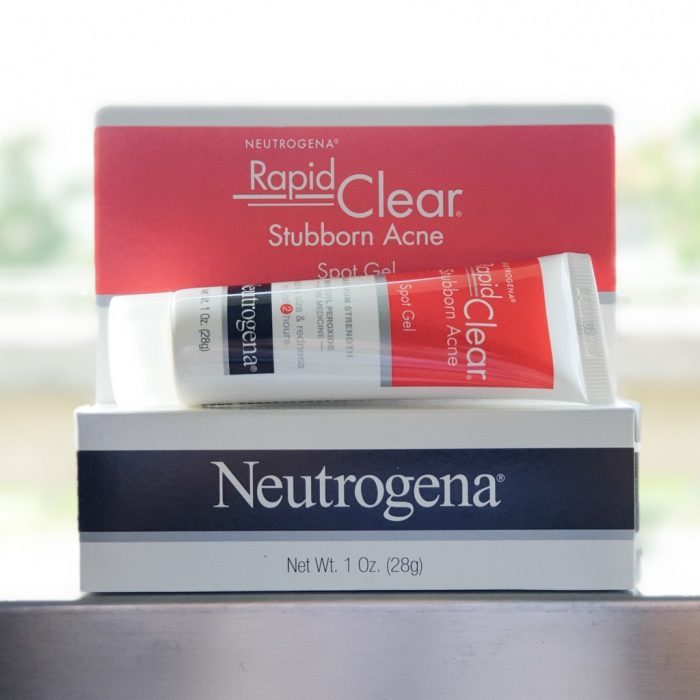 Gel trị mụn Neutrogena Rapid Clear Stubborn Acne Spot Gel