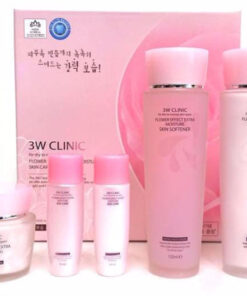 kem duong 3w clinic flower effect extra moisturizing cream 2