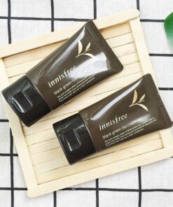kem duong da tinh chat tra den innisfree black green tea cream 30ml 6