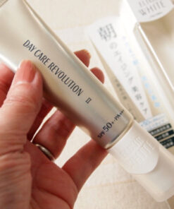 kem duong ngay shiseido elixir white day care revolution spf 50 pa 35ml 5 1