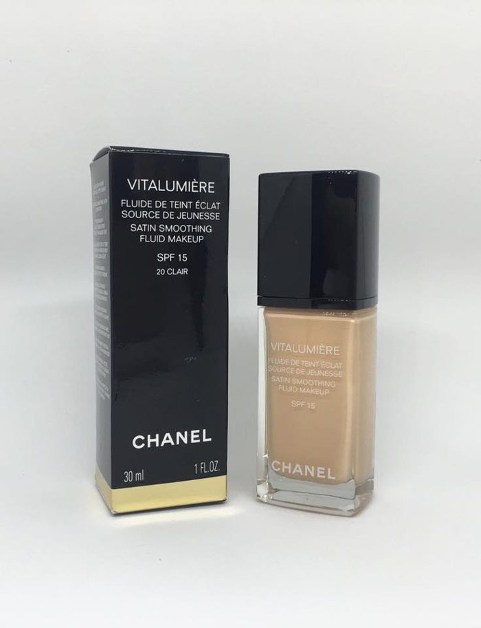 Kem nền Chanel Vitalumiere Satin Smoothing Fluid Makeup