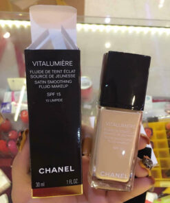 kem nen chanel vitalumiere satin smoothing fluid makeup 7