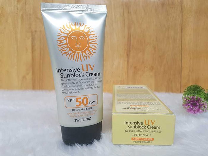 Kem chống nắng 3W Clinic Intensive UV Sunblock Cream SPF 50 PA +++