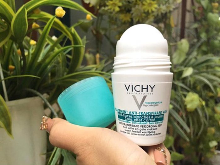 Lăn Khử Mùi Vichy Traitement Anti-Transpirant