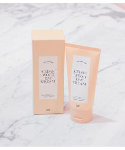 3ce cedar wood day cream spf50 pa 1