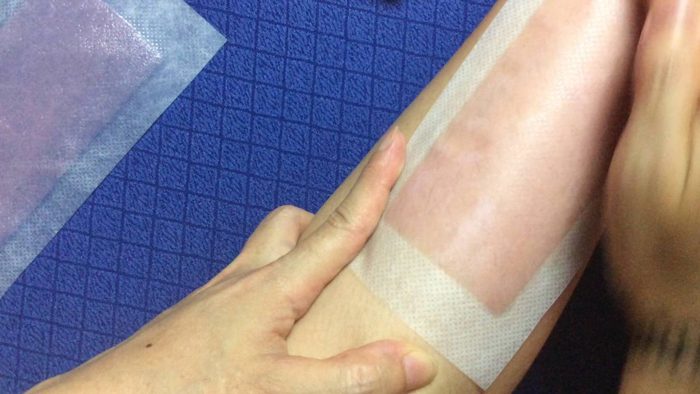 Miếng Dán Tẩy Lông Veet Wax Strips Easy Gelwax Technology – Sensitive Skin
