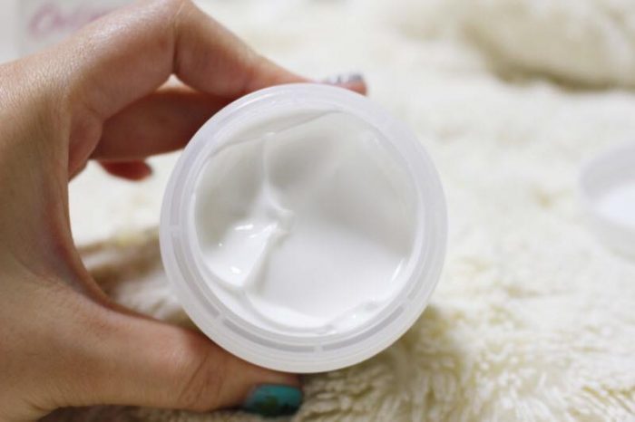 Kem dưỡng trắng da onsaemeein whitening milky soft cream