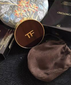phan nuoc tom ford traceless touch foundation 11