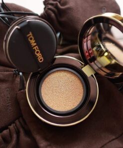 phan nuoc tom ford traceless touch foundation 8