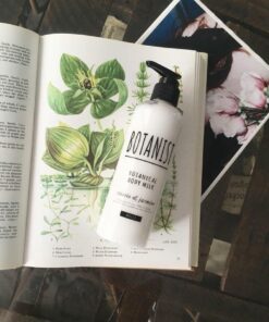 Sua duong the trang da Botanist Botanical Body Milk 6