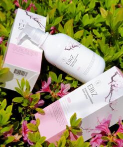 sua duong the elliz blossom whitening body lotion 10