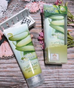 sua rua mat tay da chet 3w clinic lo hoi pure scrub foam cleansing 4