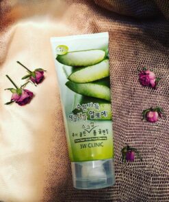 sua rua mat tay da chet 3w clinic lo hoi pure scrub foam cleansing 5