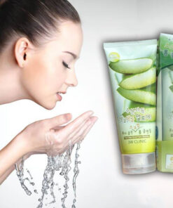 sua rua mat tay da chet 3w clinic lo hoi pure scrub foam cleansing 9