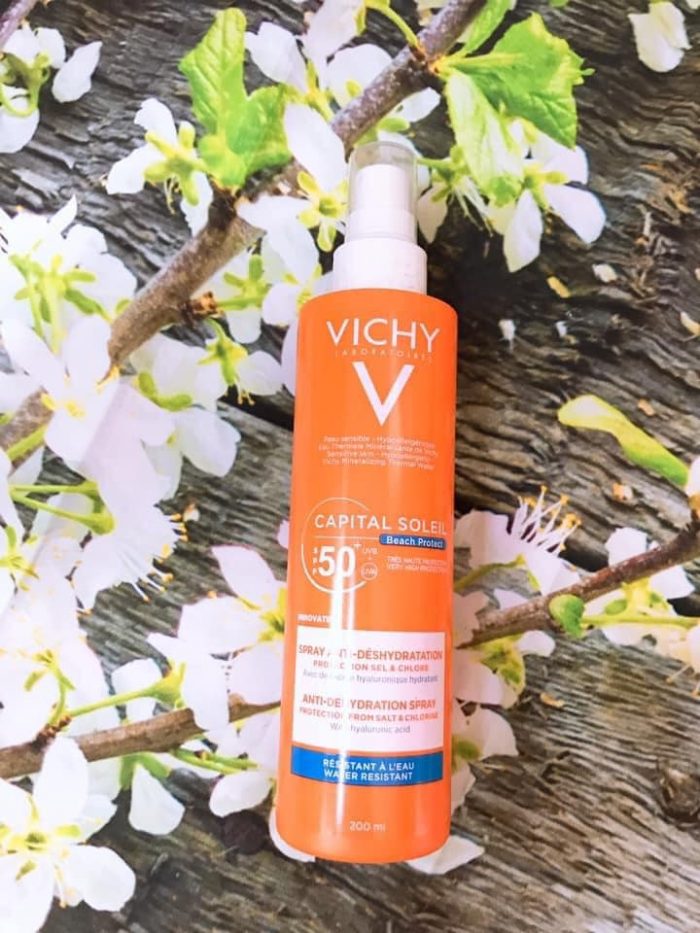 Xịt chống nắng Vichy Capital Soleil Beach Protect Anti-Dehydration Spray SPF50+++