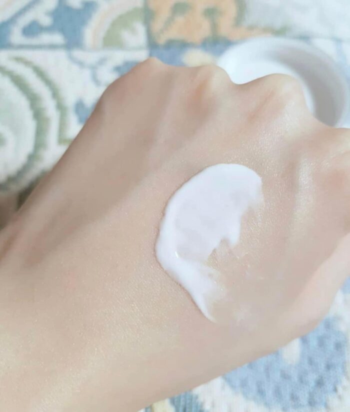 Kem Kích Trắng Váng Sữa Oroche Po2 Tone Up Cream