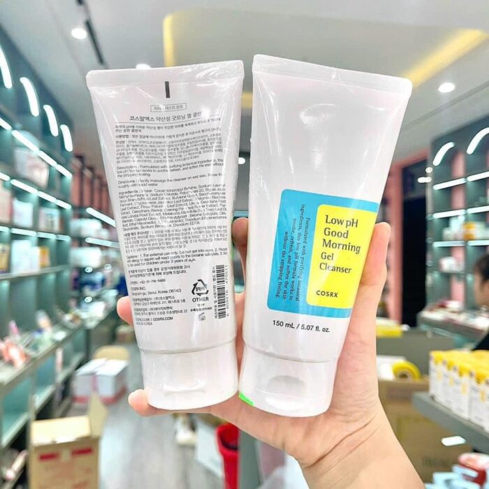 Sữa rửa mặt Cosrx Low Ph Good Morning Gel Cleanser