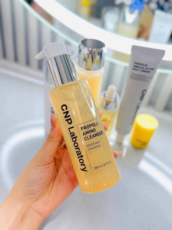 Sữa rửa mặt CNP Laboratory Propolis Amino Cleanser