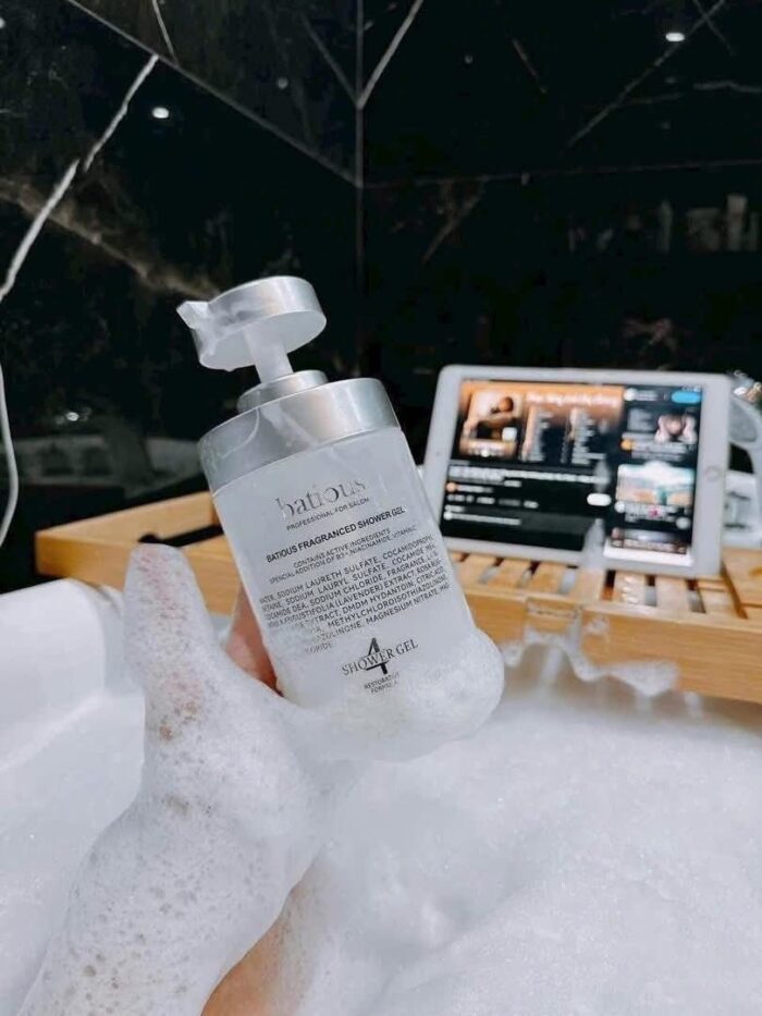 Sữa Tắm Batious Fragranced Shower Gel