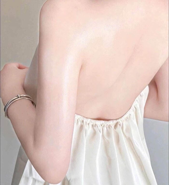 kem dưỡng body L Occitane Amande Sublime