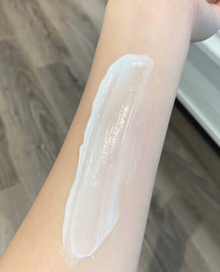 kem dưỡng body L Occitane Amande Sublime