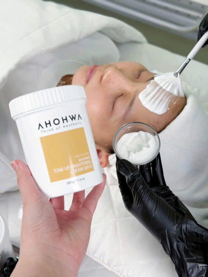 Mặt Nạ Ủ trắng Ahohwa Tone up Brightening Cream Mask