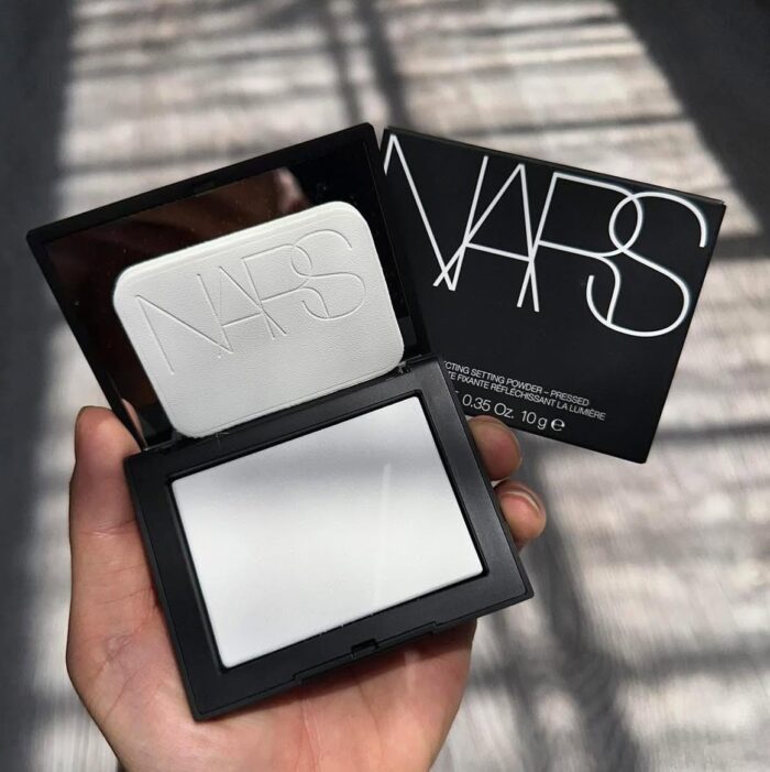 Phấn Phủ Nars Light Reflecting Setting Powder Thuỷ Tinh