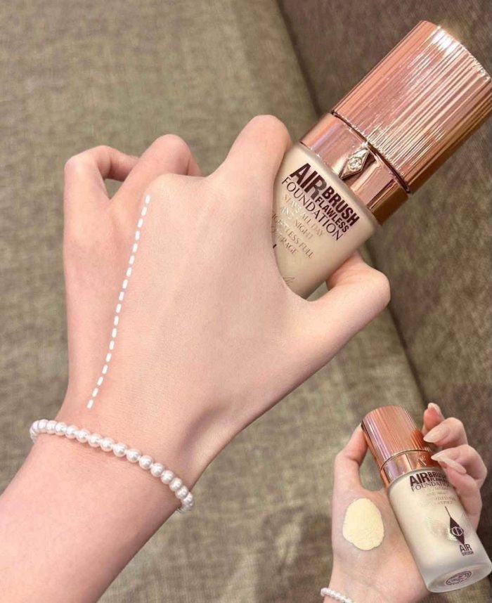 Kem nền Charlotte Tilbury Airbrush Flawless Foundation